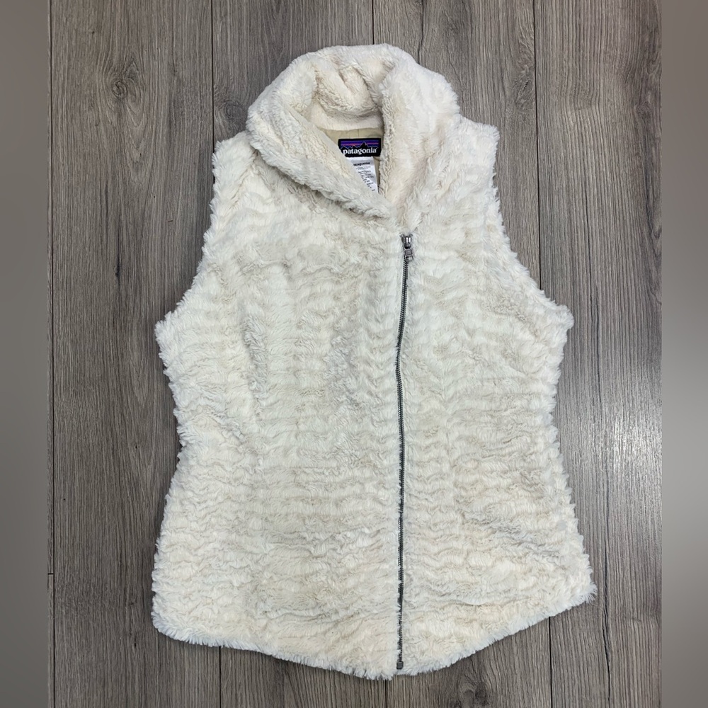 Patagonia White Fleece Vest